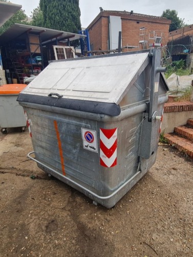 container contenedor basura residuos urbano metal gris 1u